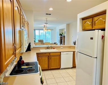 20061 Sanibel View Circle - Photo Thumbnail 9