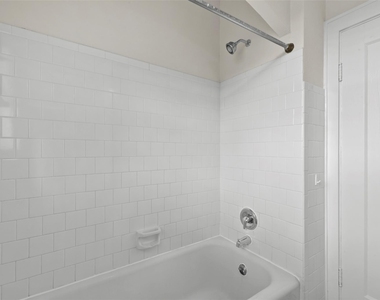 436 Westmoreland Street - Photo Thumbnail 14