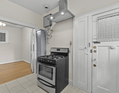 436 Westmoreland Street - Photo Thumbnail 12