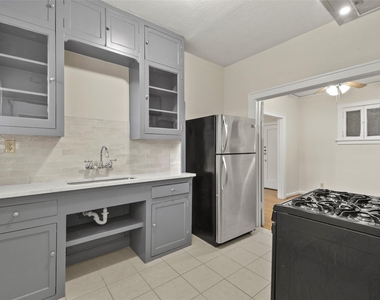 436 Westmoreland Street - Photo Thumbnail 10