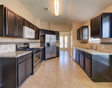 5349 Pinewood Terrace - Photo Thumbnail 13