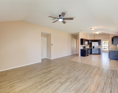 5349 Pinewood Terrace - Photo Thumbnail 15