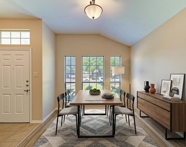 5349 Pinewood Terrace - Photo Thumbnail 9