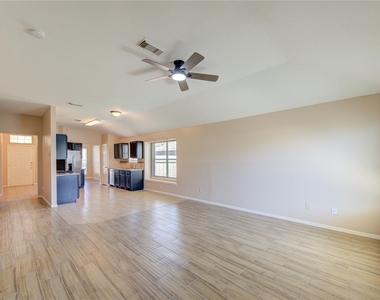5349 Pinewood Terrace - Photo Thumbnail 17