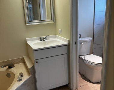 1001 Se 17th Street - Photo Thumbnail 15