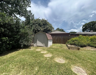 12118 Dorrance Lane - Photo Thumbnail 23