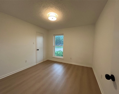 12118 Dorrance Lane - Photo Thumbnail 18