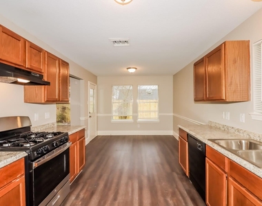 8318 Black Pool Street - Photo Thumbnail 4