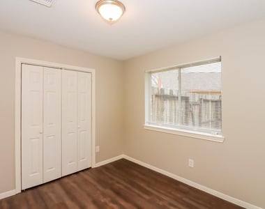 8318 Black Pool Street - Photo Thumbnail 6