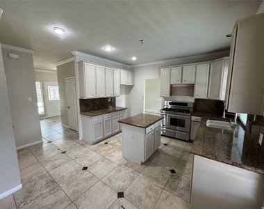 10310 Sable Trail - Photo Thumbnail 23