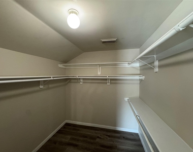 10310 Sable Trail - Photo Thumbnail 7