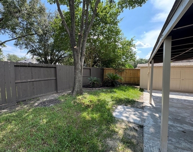 10310 Sable Trail - Photo Thumbnail 31