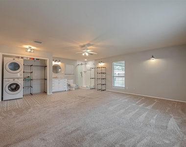 227 Glencairn Court - Photo Thumbnail 16