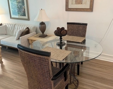 1004 Manatee Road - Photo Thumbnail 18