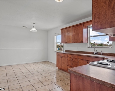 612 Santa Barbara Boulevard - Photo Thumbnail 7
