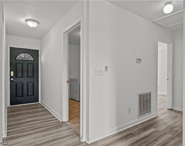 612 Santa Barbara Boulevard - Photo Thumbnail 14