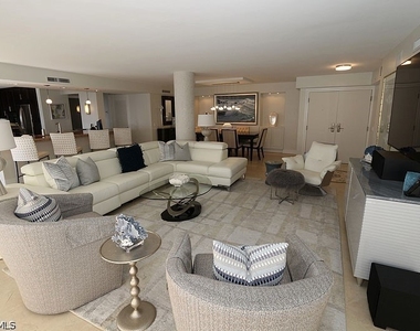 4041 Gulf Shore Boulevard N - Photo Thumbnail 3