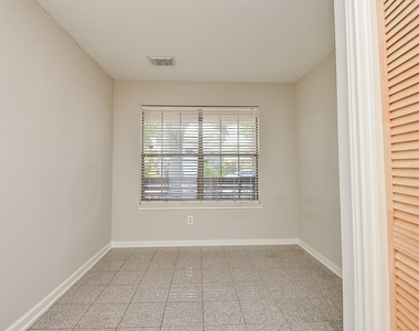 13410 Cricklewood Creek Lane - Photo Thumbnail 13