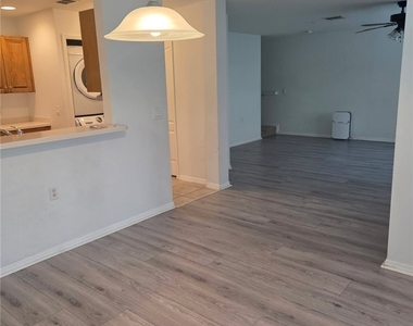 9450 Ivy Brook Run - Photo Thumbnail 6