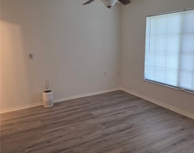9450 Ivy Brook Run - Photo Thumbnail 14