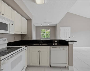 1265 Wildwood Lakes Boulevard - Photo Thumbnail 23