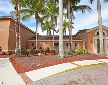 1265 Wildwood Lakes Boulevard - Photo Thumbnail 4