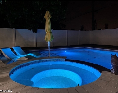564 107th Avenue N - Photo Thumbnail 1
