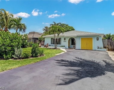 564 107th Avenue N - Photo Thumbnail 7