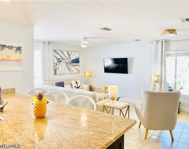 564 107th Avenue N - Photo Thumbnail 13