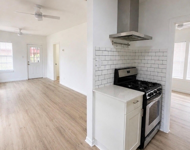 3824 Woodleigh Street - Photo Thumbnail 3