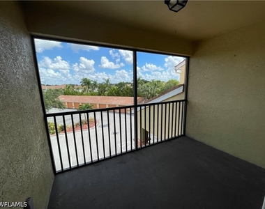 7965 Preserve Circle - Photo Thumbnail 14