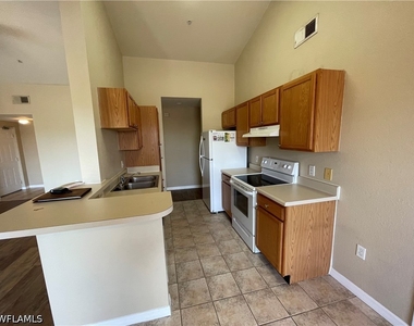 7965 Preserve Circle - Photo Thumbnail 3
