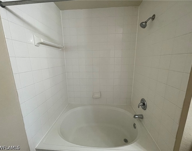 7965 Preserve Circle - Photo Thumbnail 10