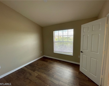 7965 Preserve Circle - Photo Thumbnail 12