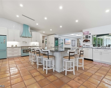 506 Pine Grove Lane - Photo Thumbnail 11
