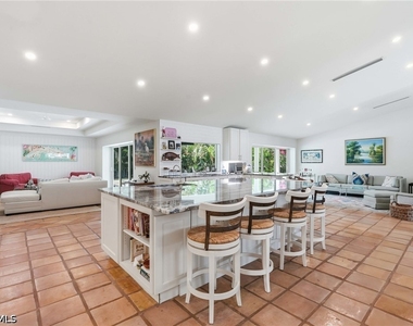 506 Pine Grove Lane - Photo Thumbnail 12
