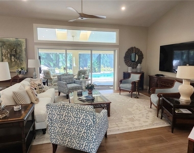 5549 Foxhunt Way - Photo Thumbnail 3