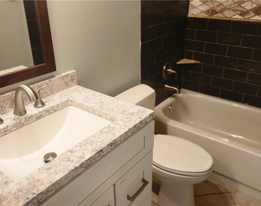 2074 Pine Isle Lane - Photo Thumbnail 33