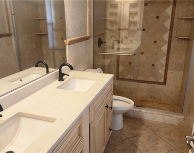 2074 Pine Isle Lane - Photo Thumbnail 36