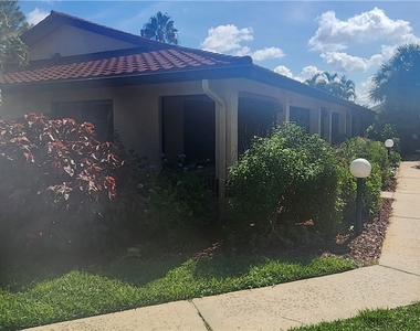 2074 Pine Isle Lane - Photo Thumbnail 21