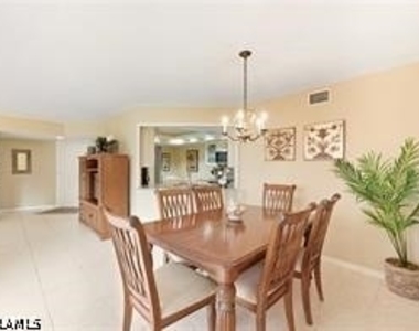 583 Beachwalk Circle - Photo Thumbnail 13
