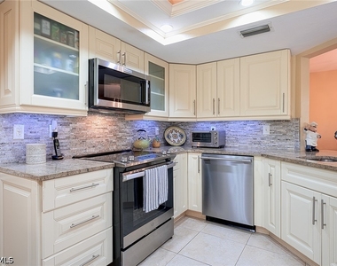 583 Beachwalk Circle - Photo Thumbnail 10