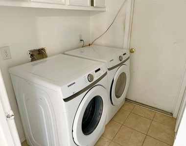 7015 Pyron Way - Photo Thumbnail 11