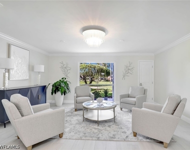 555 Park Shore Drive - Photo Thumbnail 4