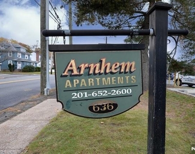 636 Godwin - Photo Thumbnail 9