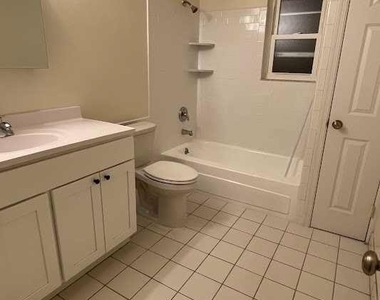 636 Godwin - Photo Thumbnail 4