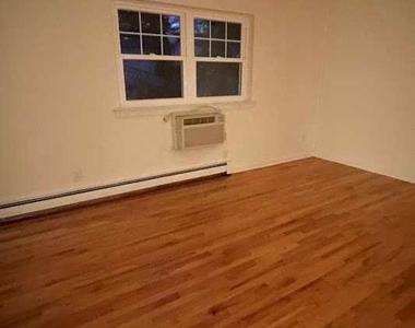 636 Godwin - Photo Thumbnail 5