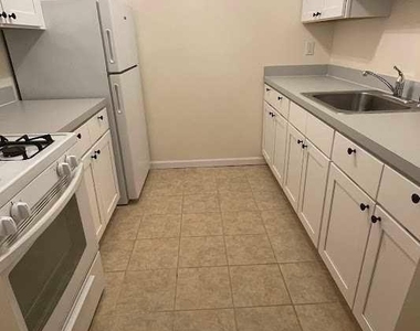 636 Godwin - Photo Thumbnail 3