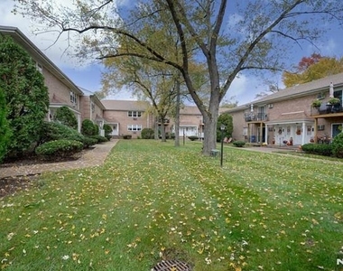 636 Godwin - Photo Thumbnail 1