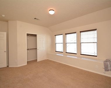 26114 Silver Timbers Lane - Photo Thumbnail 12